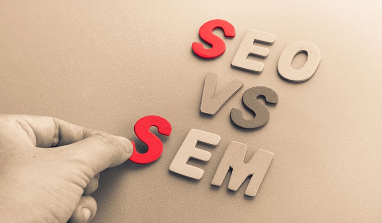 تفاوت SEO و SEM -  تفاوت‌ سئو و بازاریابی موتورهای جستجو 
